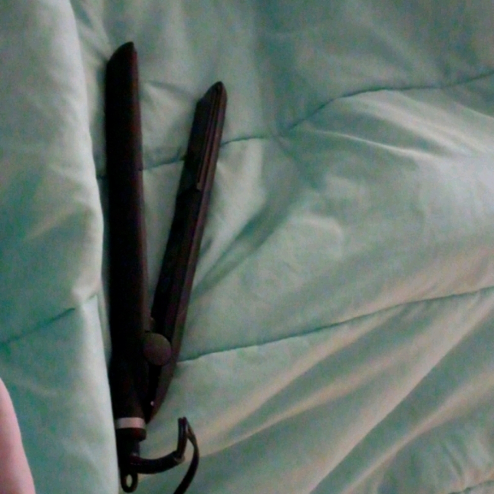 A hair straightener